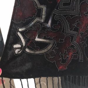 Scarf 🧣 beautiful and soft perfect condition